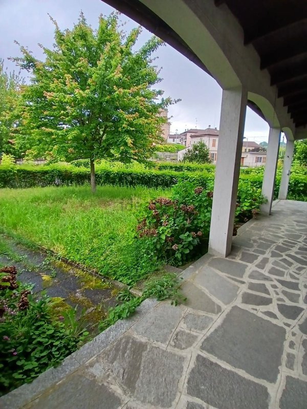 appartamento in vendita ad Alessandria in zona Valle San Bartolomeo