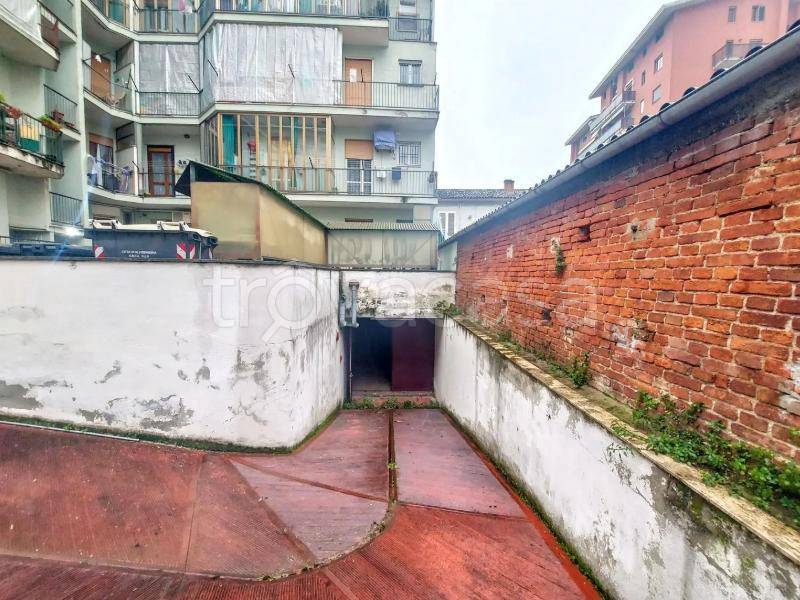 appartamento in vendita ad Alessandria in zona Borgo Rovereto