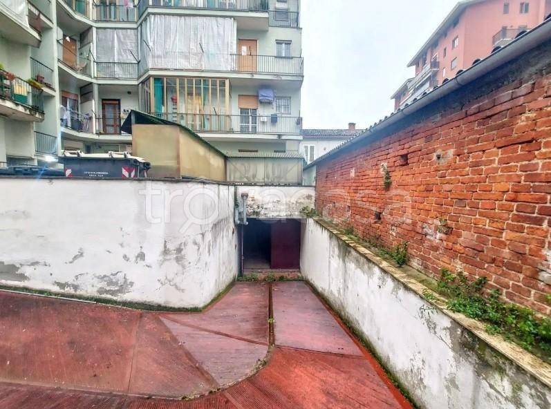 appartamento in vendita ad Alessandria in zona Borgo Rovereto