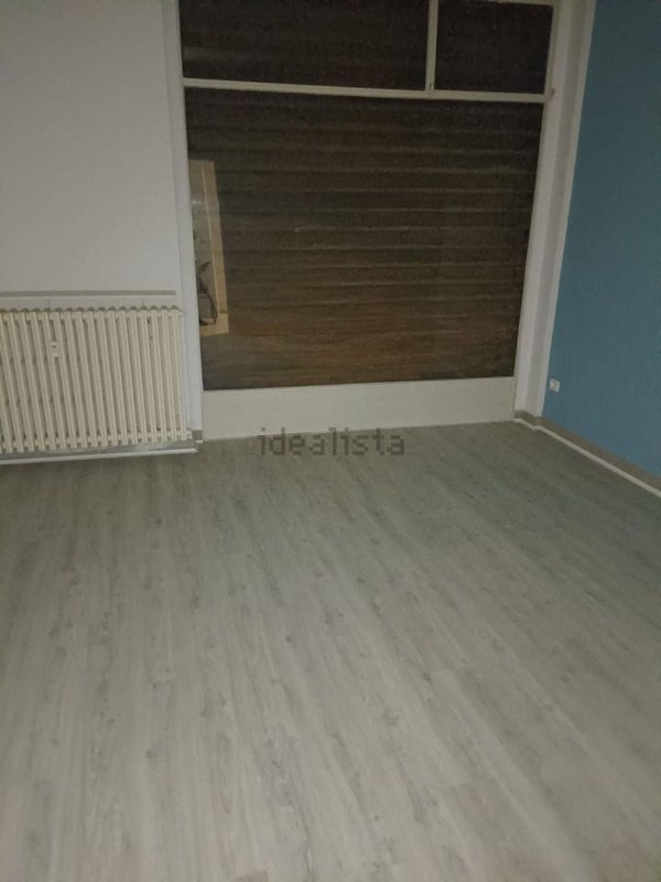 locale di sgombero in vendita ad Alessandria in zona Orti