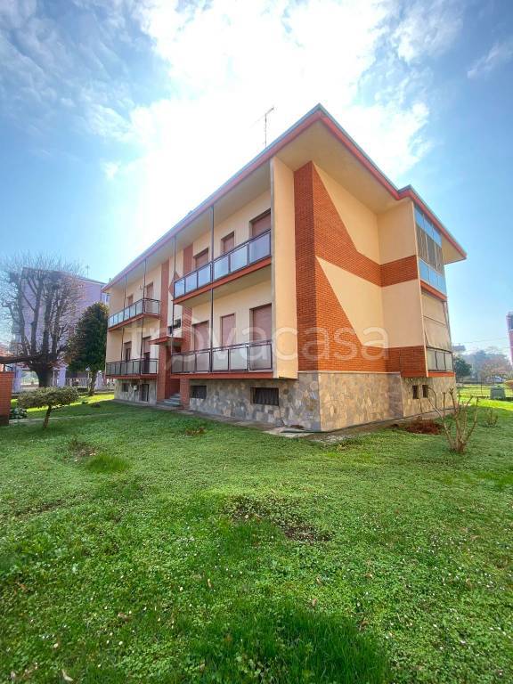 casa indipendente in vendita ad Alessandria in zona Il Cristo