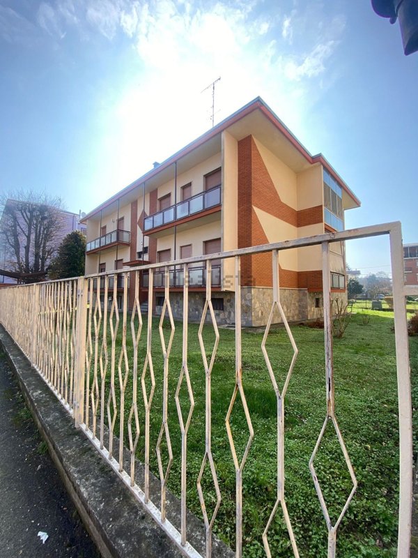 casa indipendente in vendita ad Alessandria in zona Piazza Garibaldi