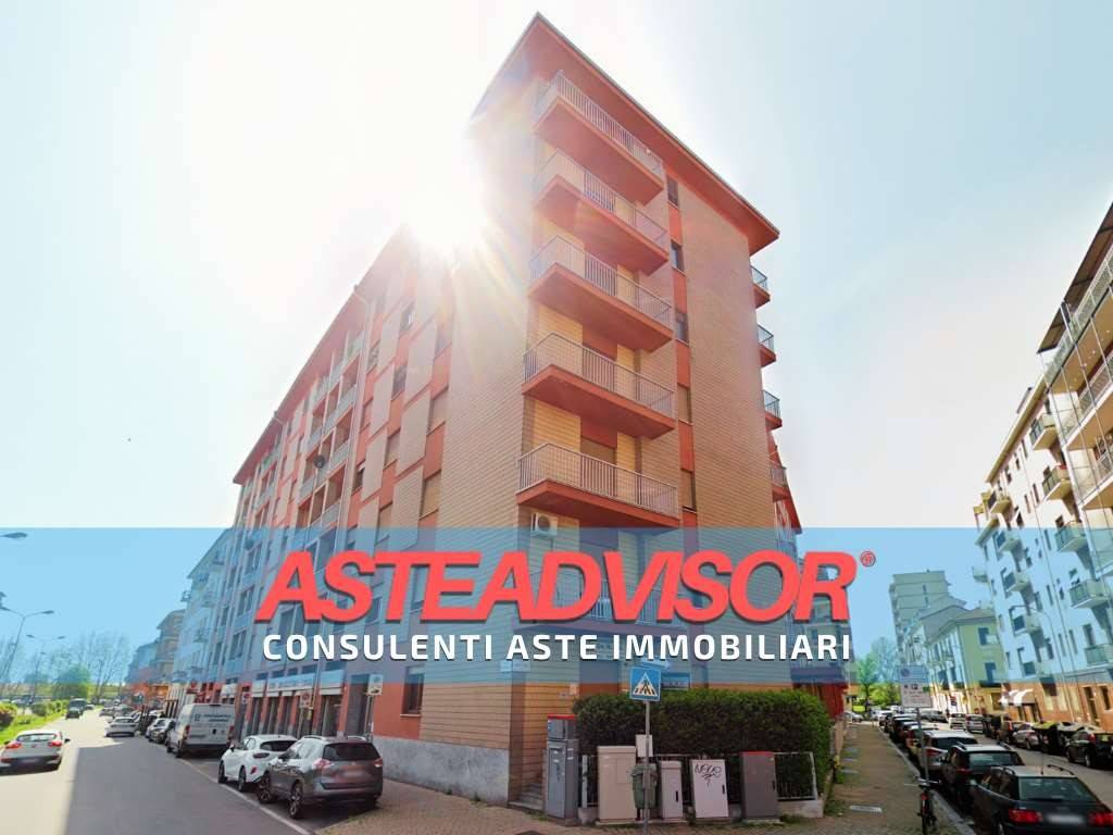 negozio in vendita ad Alessandria in zona Borgo Rovereto