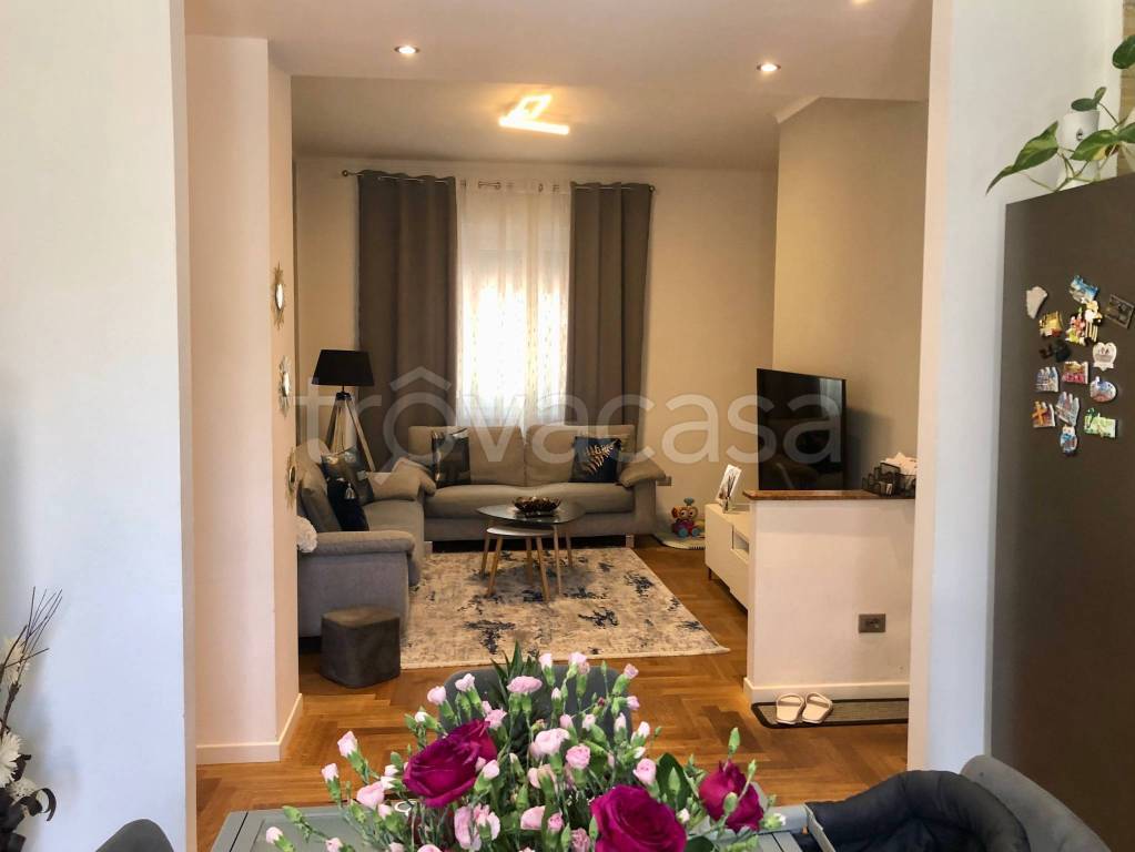 appartamento in vendita ad Alessandria in zona Borgo Rovereto