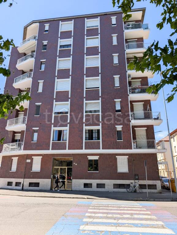 appartamento in vendita ad Alessandria in zona Piazza Matteotti