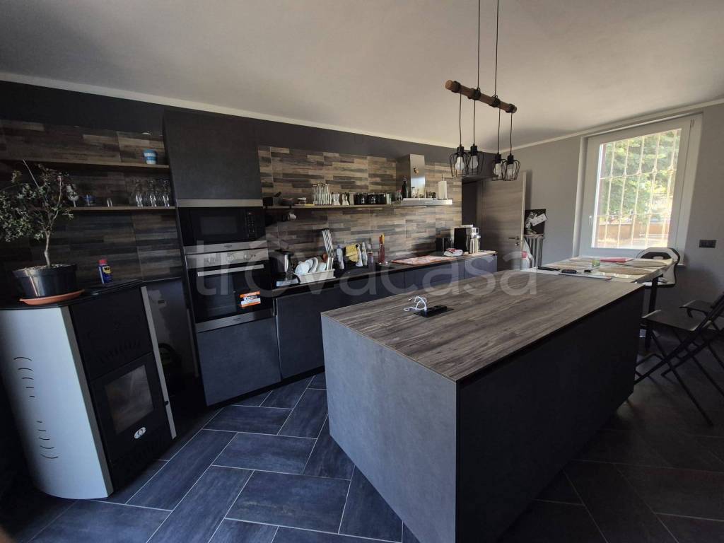 casa indipendente in vendita ad Alessandria in zona Spinetta Marengo