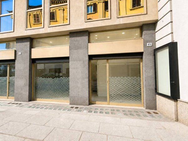 negozio in vendita ad Alessandria in zona Centro Città