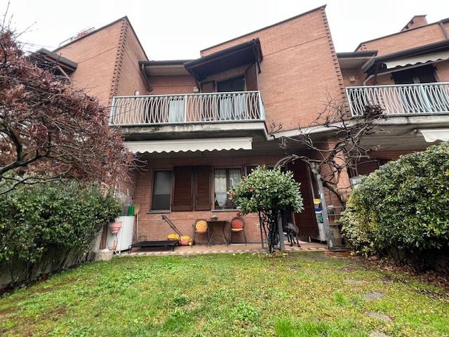 casa indipendente in vendita ad Alessandria in zona Orti