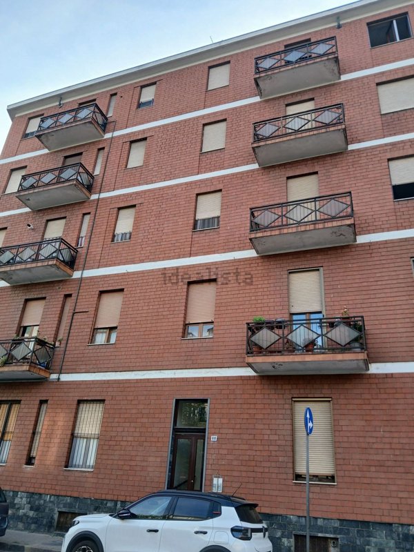 appartamento in vendita ad Alessandria in zona Borgo Rovereto