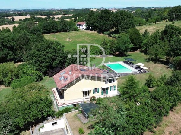 casa indipendente in vendita ad Alessandria in zona Valle San Bartolomeo