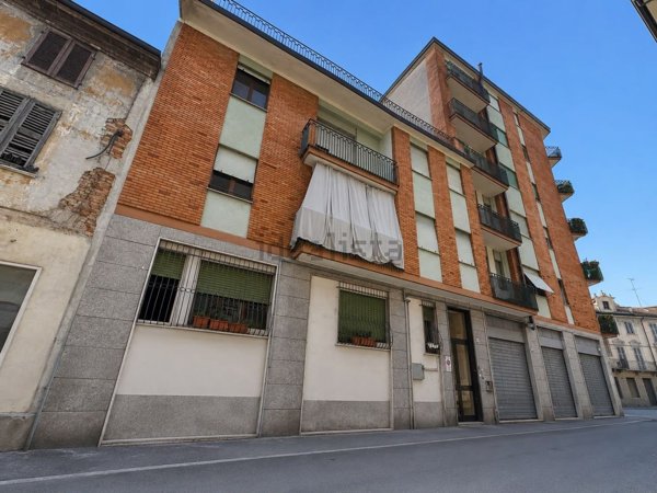 appartamento in vendita ad Alessandria in zona Borgo Rovereto