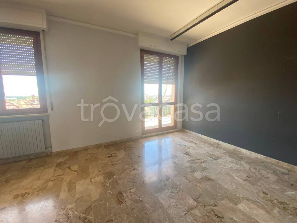 appartamento in vendita ad Alessandria in zona zona Pista