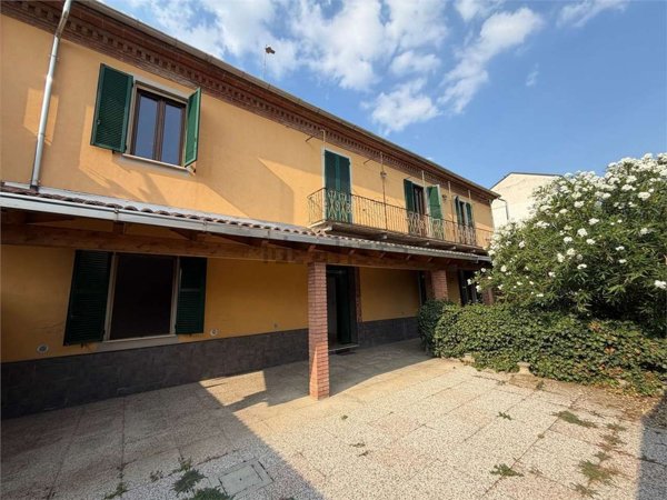 casa indipendente in vendita ad Alessandria in zona Il Cristo
