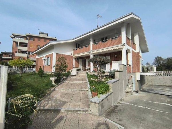 casa indipendente in vendita ad Alessandria in zona Il Cristo