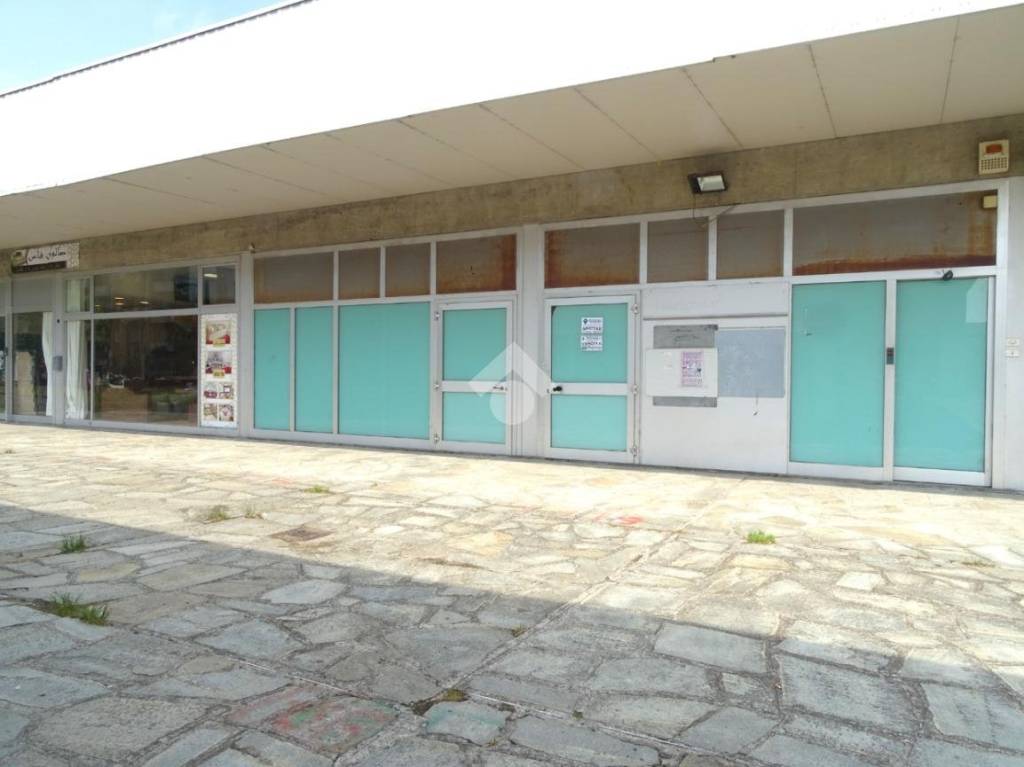 ufficio in vendita ad Alessandria in zona Il Cristo