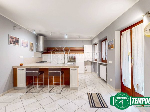 casa indipendente in vendita ad Alessandria in zona Borgo Rovereto