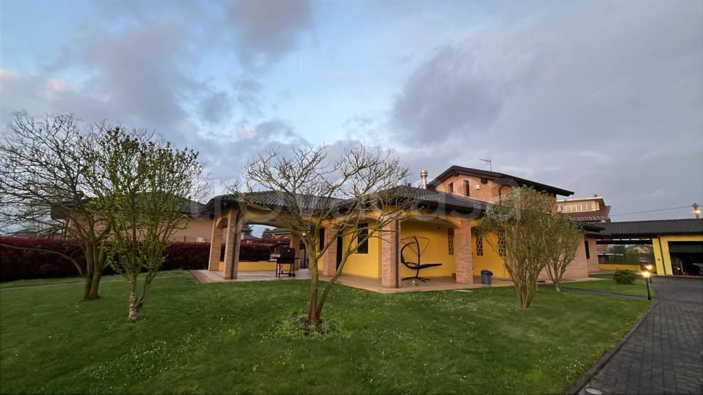 casa indipendente in vendita ad Alessandria in zona Spinetta Marengo