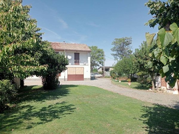 casale in vendita ad Alessandria in zona San Giuliano Vecchio