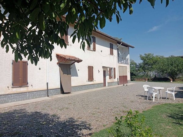 appartamento in vendita ad Alessandria in zona San Giuliano Vecchio