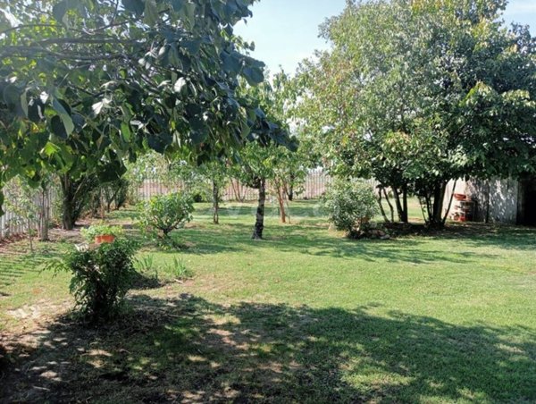 casa indipendente in vendita ad Alessandria in zona San Giuliano Vecchio