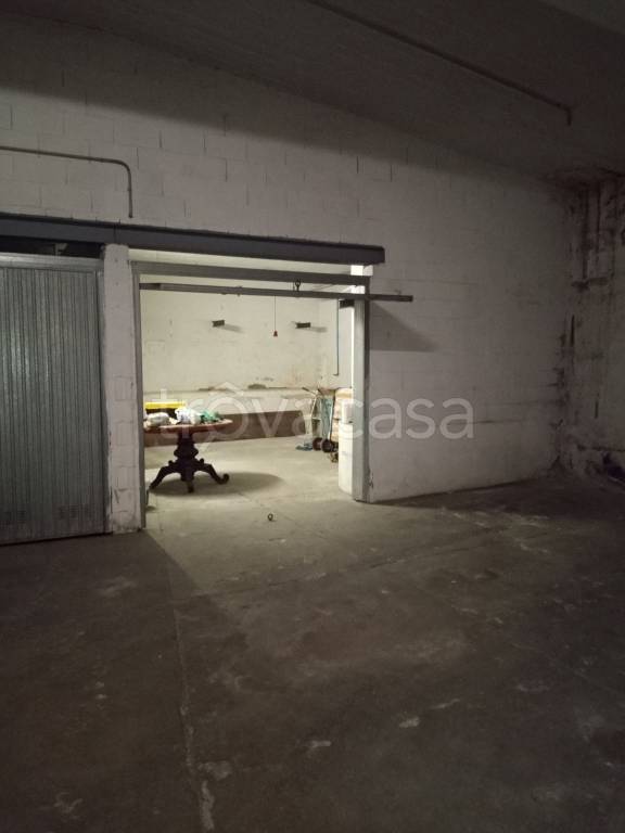 box auto in vendita ad Alessandria