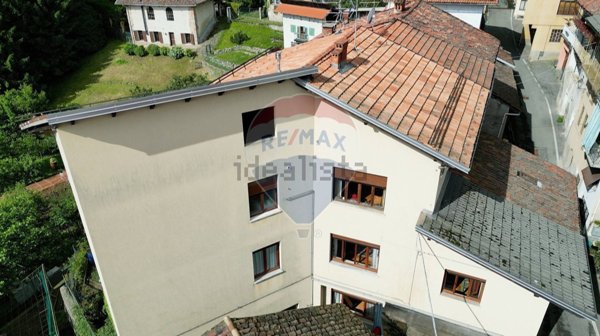 casa semindipendente in vendita a Portula