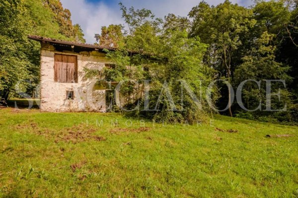 casa indipendente in vendita a Pralungo