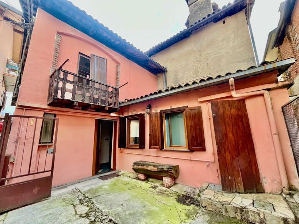 casa semindipendente in vendita a Pralungo