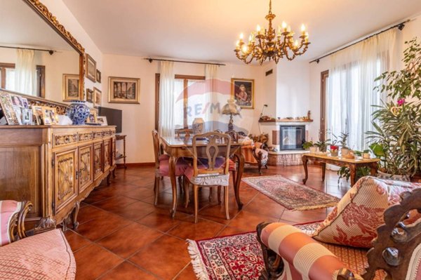 casa indipendente in vendita a Pralungo in zona Sant'Eurosia