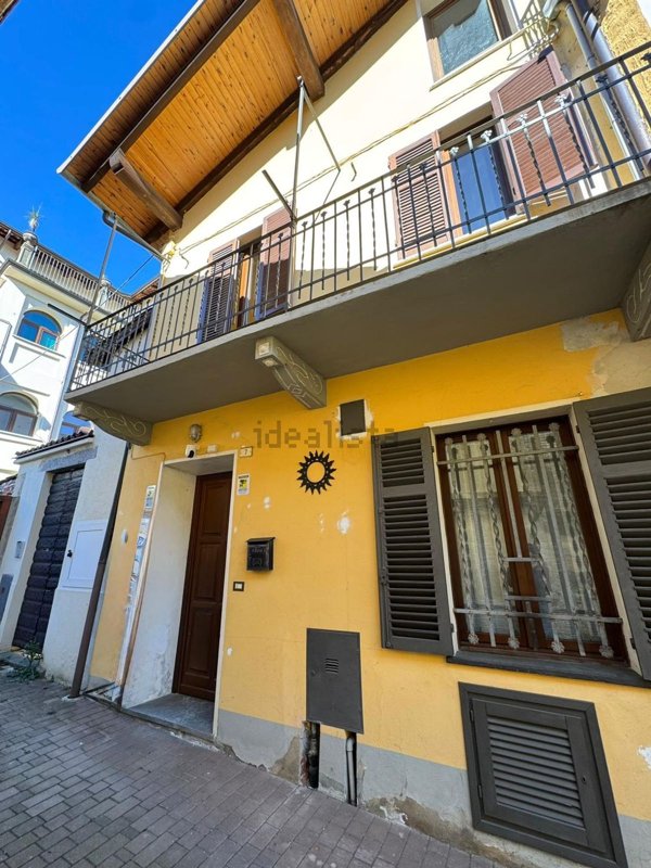 casa semindipendente in vendita a Pralungo