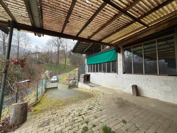 casa indipendente in vendita a Pralungo