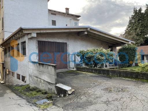 casa indipendente in vendita a Pray