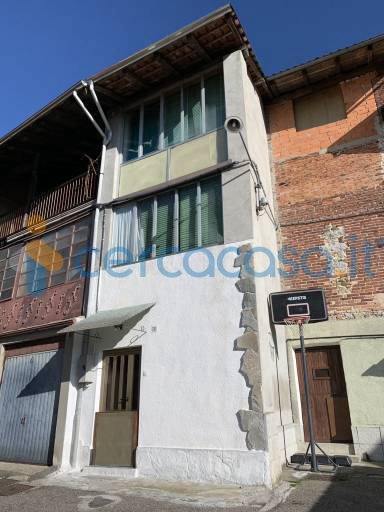 casa indipendente in vendita a Pray