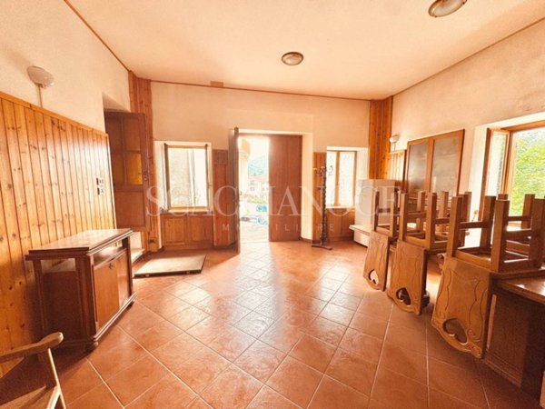 casa indipendente in vendita a Pray