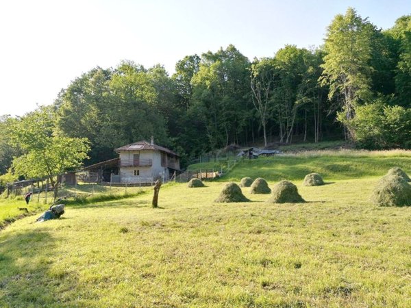 casale in vendita a Pray