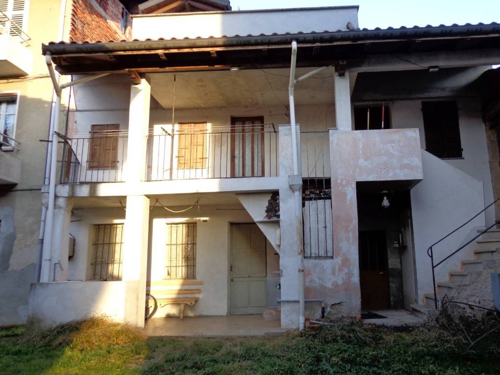 casa indipendente in vendita a Pray