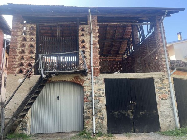 quadrivano in vendita a Pray