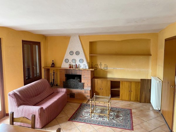 casa indipendente in vendita a Pray