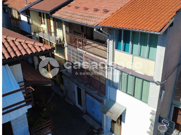 casa indipendente in vendita a Pray