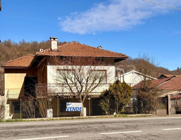 casa indipendente in vendita a Pray