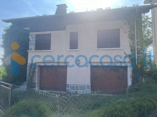 casa indipendente in vendita a Pray