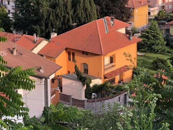 casa indipendente in vendita a Pray