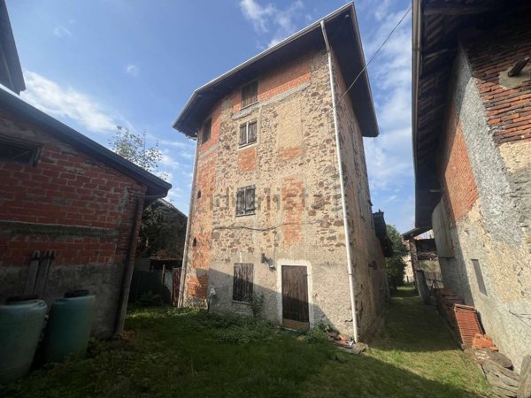 quadrivano in vendita a Pray