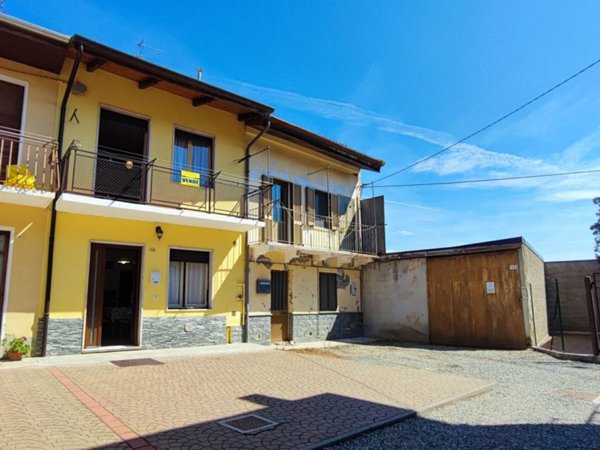casa indipendente in vendita a Ronco Biellese