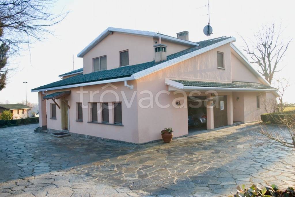 casa indipendente in vendita a Ronco Biellese