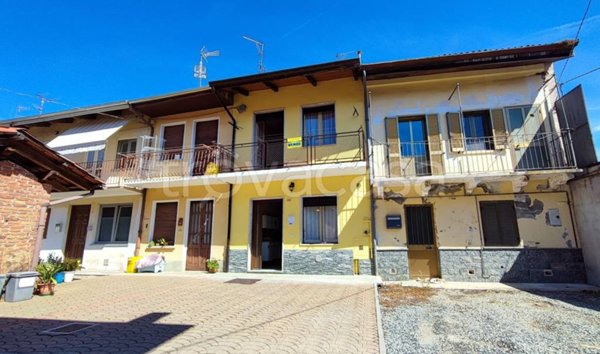 casa indipendente in vendita a Ronco Biellese in zona Centro Storico