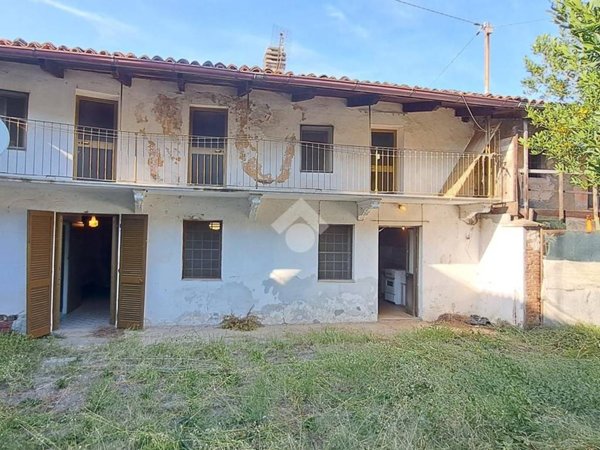 casa indipendente in vendita a Roppolo