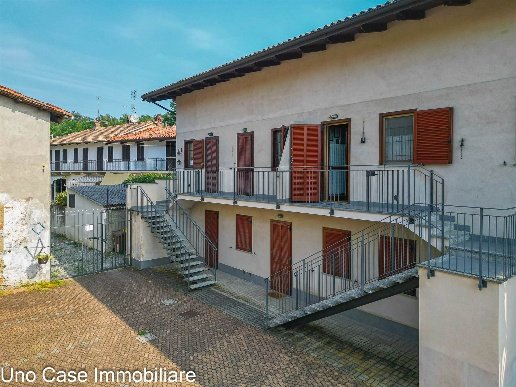 appartamento in vendita a Roppolo in zona Castello