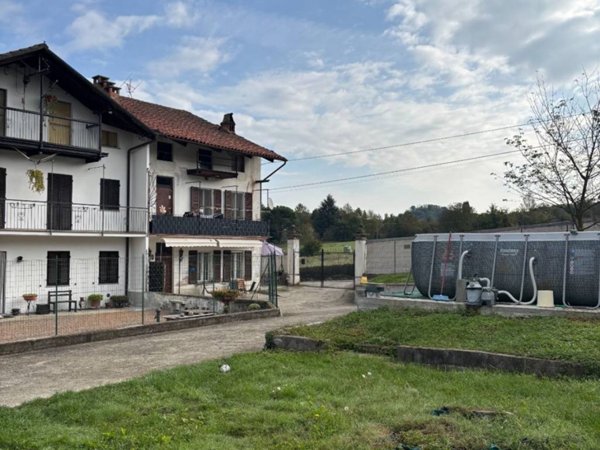 casa indipendente in vendita a Roppolo