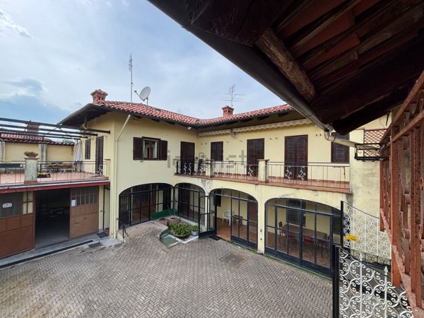 casa indipendente in vendita a Roppolo